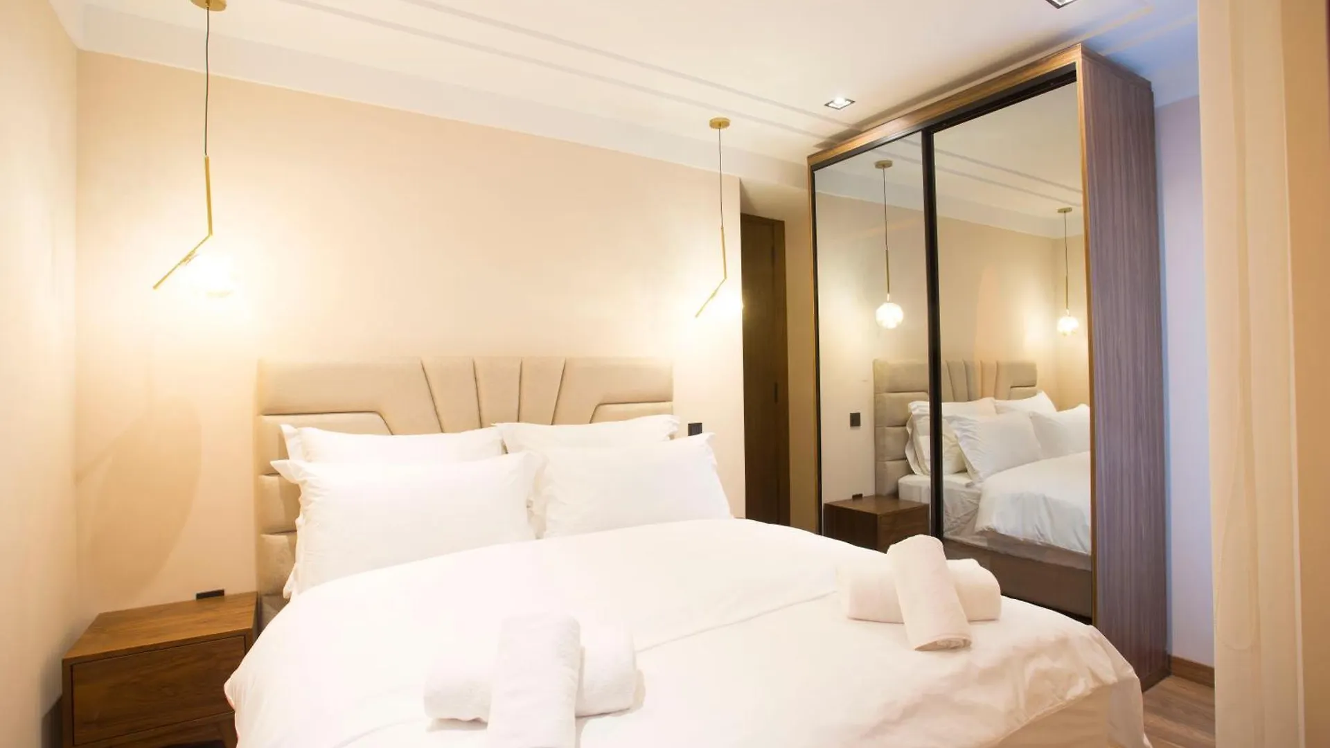 Lägenhet Les Joyeux Luxury Suites & Appart Casablanca