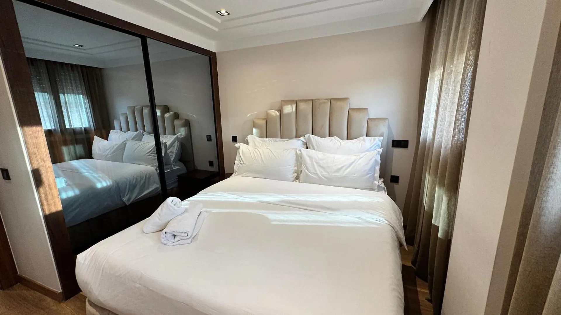 Les Joyeux Luxury Suites & Appart Casablanca Apartment